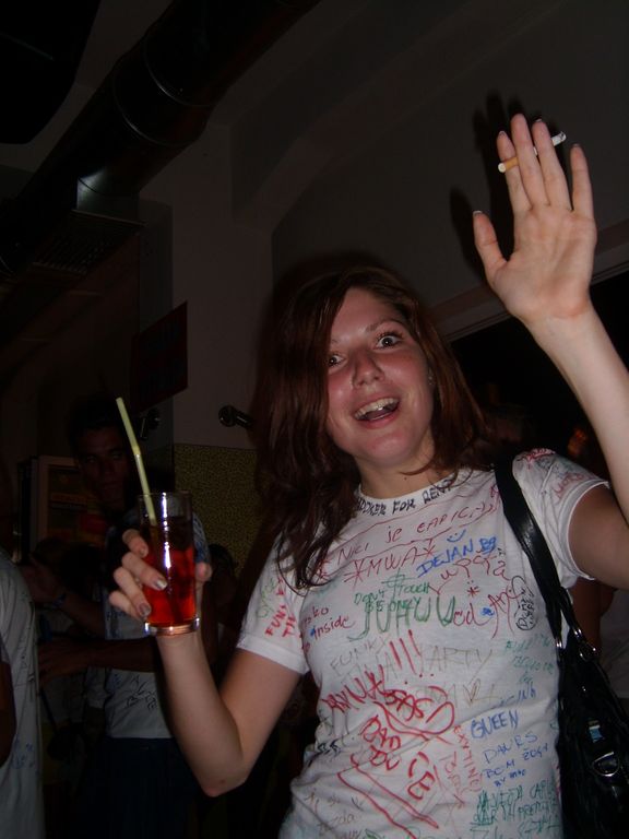 i/Kranj/Absolvent08/11-GrafikParty/absolvent 2303.jpg